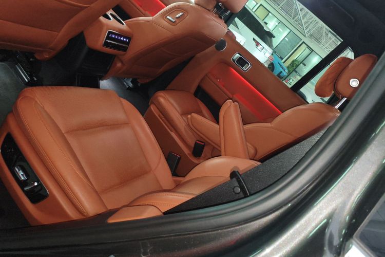 理想汽车 理想L8 2023款 Pro中控内饰7004