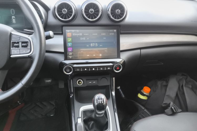 凯翼X3 2019款 1.5L 手动智耀版中控内饰16