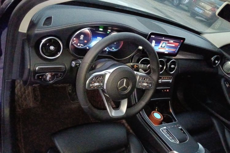 奔驰C级 2020款 C 260 L 运动版中控内饰7002