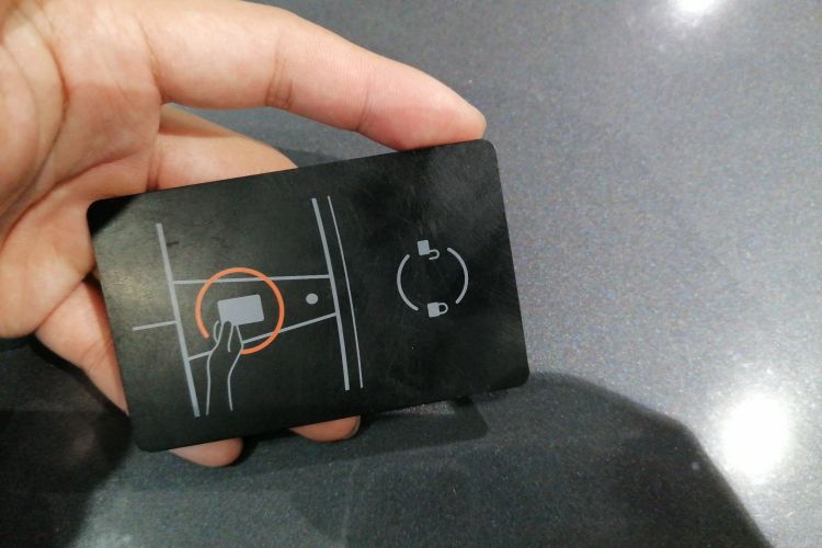 特斯拉 Model Y 2021款 长续航全轮驱动版中控内饰11