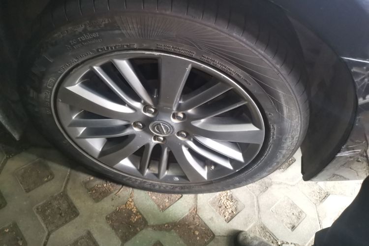 日产 天籁 2011款 公爵 2.5L XV尊雅版车身外观6007