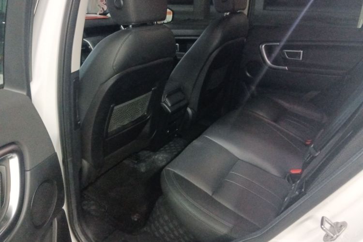 路虎 发现神行 2019款 240PS SE版 国VI中控内饰21