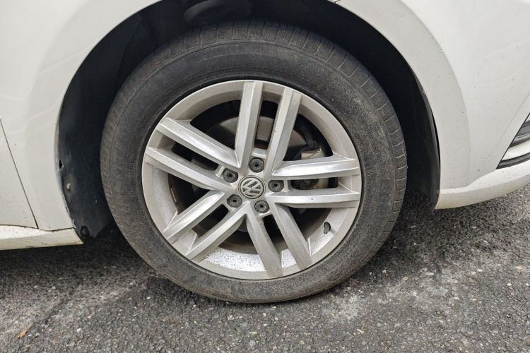 大众 朗行 2017款 180TSI DSG舒适版车身外观6007