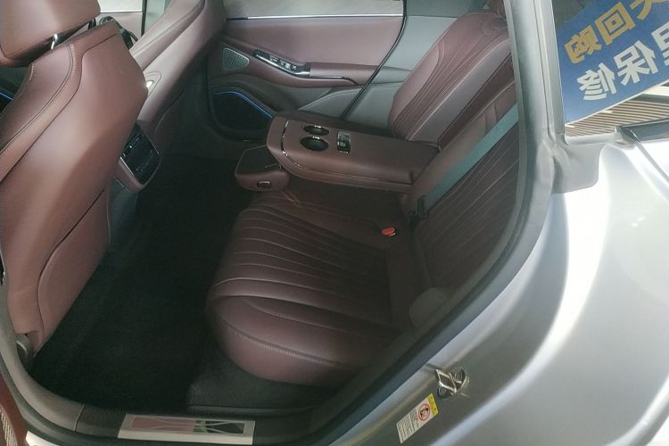 腾势Z9GT 2024款 1100四驱Ultra版中控内饰21