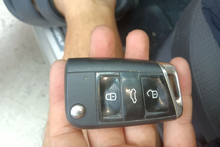 大众 高尔夫 2016款 230TSI 自动舒适型中控内饰7001