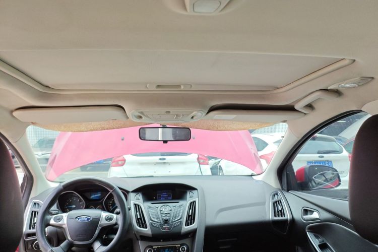 福特 福克斯 2012款 两厢 1.6L 手动风尚型局部细节22