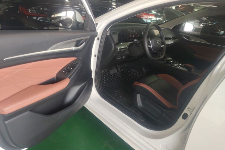 长安 逸动 2024款 PLUS 蓝鲸NE 1.4T GDI DCT高能版中控内饰7003