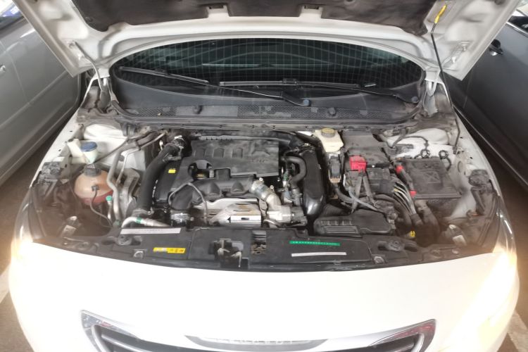 标致408 2018款 改款 350THP 自动豪华版局部细节24