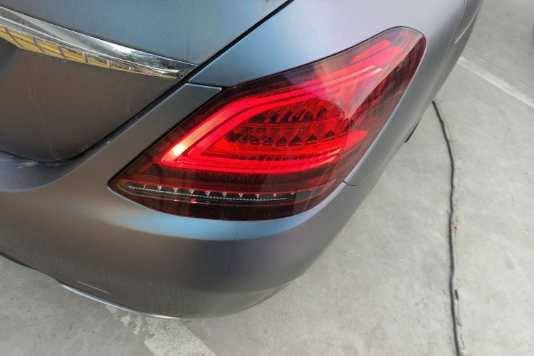 奔驰C级 2021款 C 260 星耀臻藏版车身外观9