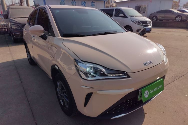 哪吒汽车 哪吒AYA 2023款 318 Lite车身外观3