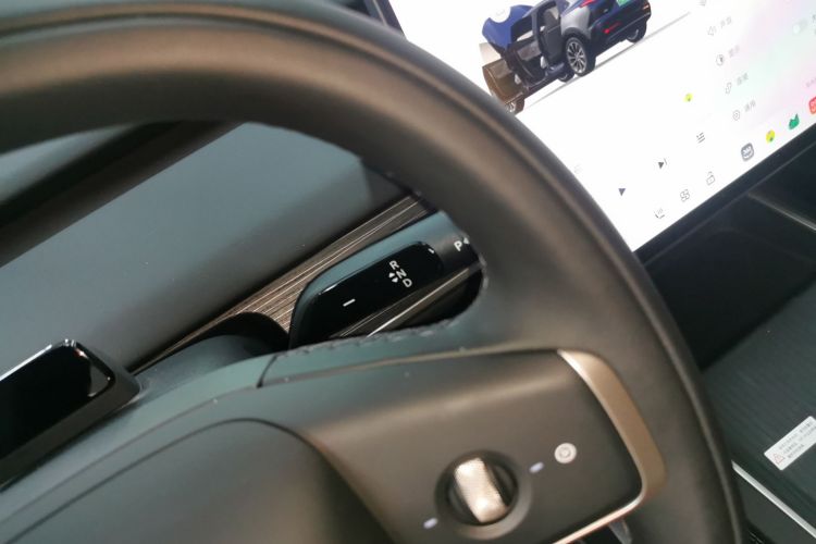 乐道L60 2024款 85kWh 四驱版中控内饰18