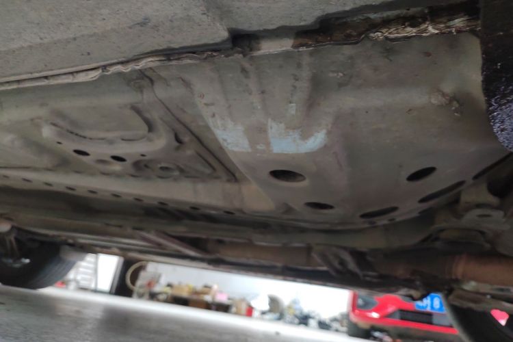 凯迪拉克XT4 2018款 28T 两驱领先型局部细节9001