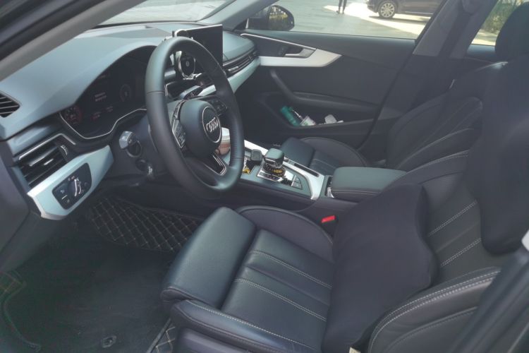 奥迪A4L 2020款 40 TFSI 时尚动感型局部细节19