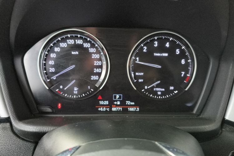 宝马X1 2019款 sDrive20Li 领先型中控内饰14