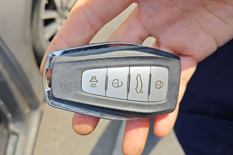 吉利汽车 帝豪 2019款 领军版 1.5L CVT向上亚运版 国VI中控内饰11