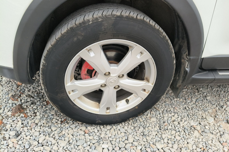 长城M4 2012款 1.5L 手动豪华型车身外观6001