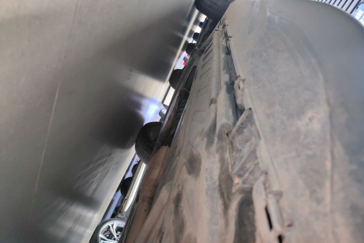 奔驰GLC 2019款 改款 GLC 260 L 4MATIC 豪华型局部细节9002