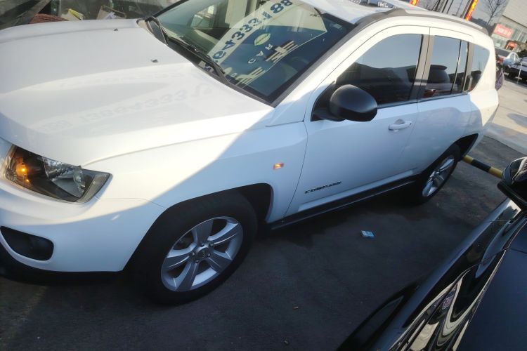 Jeep 指南者(进口) 2015款 2.0L 两驱运动版车身外观6003