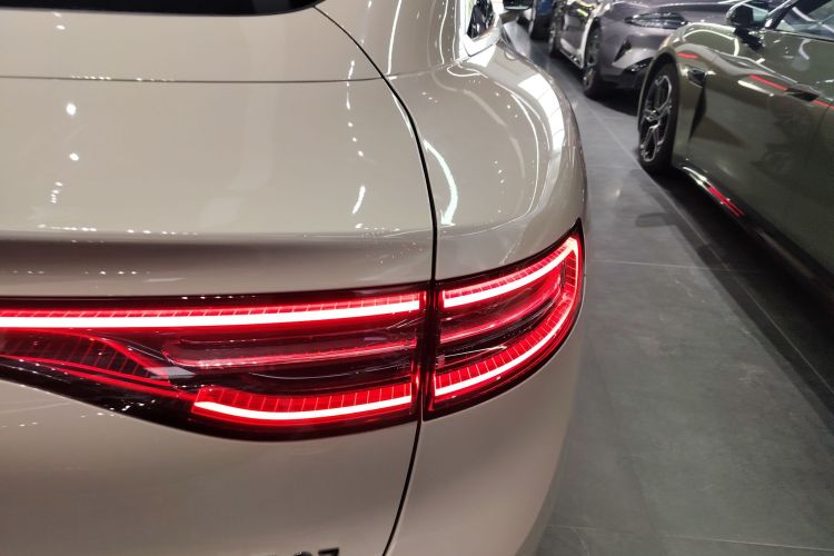 鸿蒙智行 智界S7 2024款 Max+ 后驱超航智驾版车身外观6007