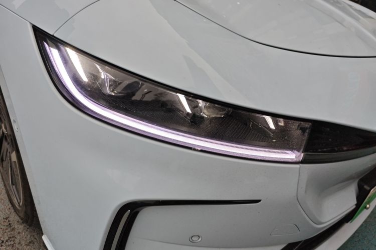 岚图汽车 岚图追光 2023款 四驱标准版车身外观6006