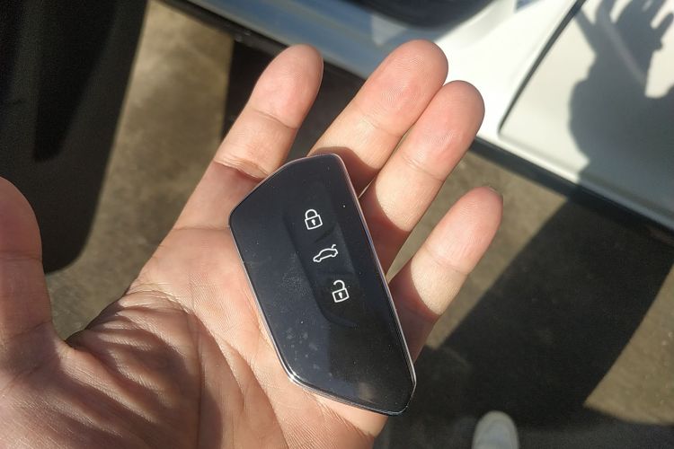 大众 高尔夫 2023款 改款 280TSI DSG R-Line Lite中控内饰7001