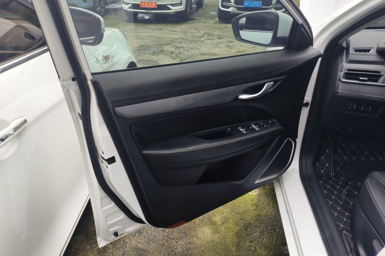 吉利汽车 帝豪 2021款 UP 1.5L 手动豪华型中控内饰47