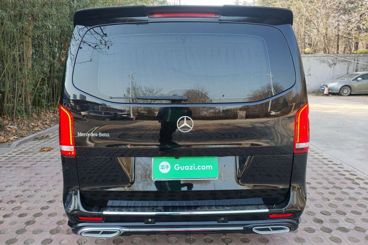 奔驰 威霆 2021款 2.0T 商务版 7座车身外观6