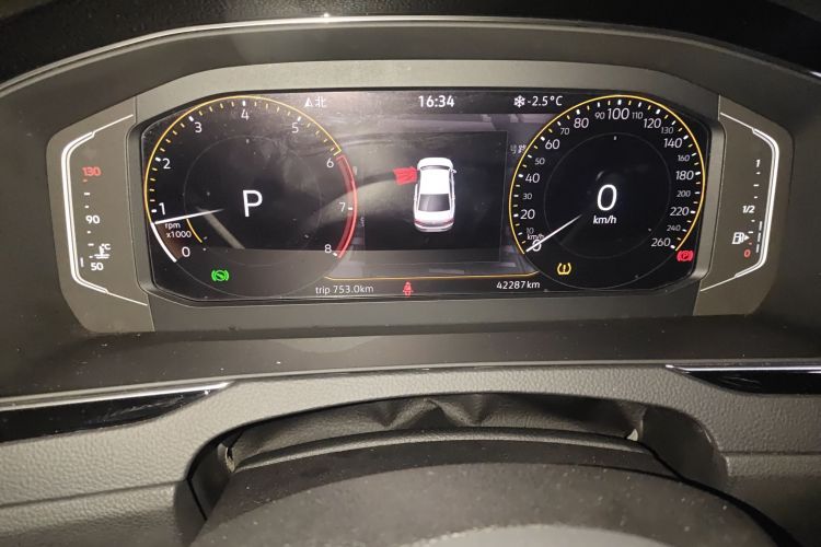 大众 迈腾 2020款 330TSI DSG 豪华型中控内饰15