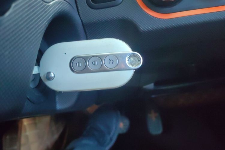 五菱汽车 宏光MINIEV 2022款 自在款 磷酸铁锂中控内饰11