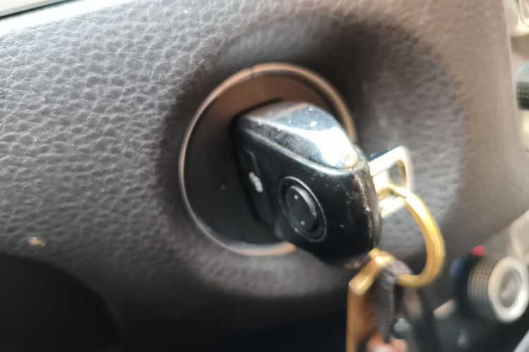 大众 途锐 2015款 3.0TSI 高配型中控内饰7001