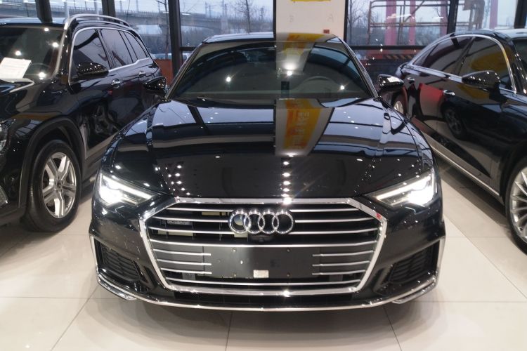 奥迪A6L 2021款 40 TFSI 豪华动感型车身外观2