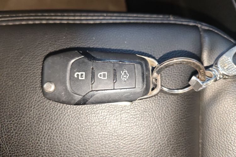 福特 福睿斯 2015款 1.5L 自动舒适型中控内饰11