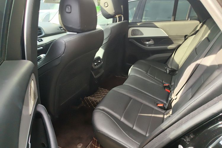 奔驰GLE新能源 2021款 GLE 350 e 4MATIC 轿跑SUV中控内饰21