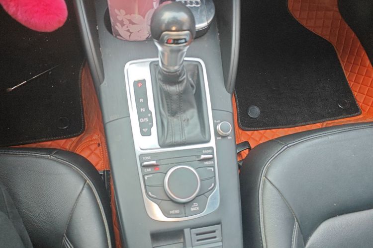 奥迪A3 2016款 Limousine 35 TFSI 领英型中控内饰18