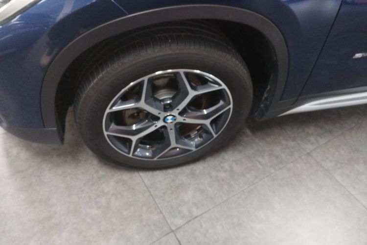 宝马X1 2018款 sDrive18Li 尊享型车身外观6007