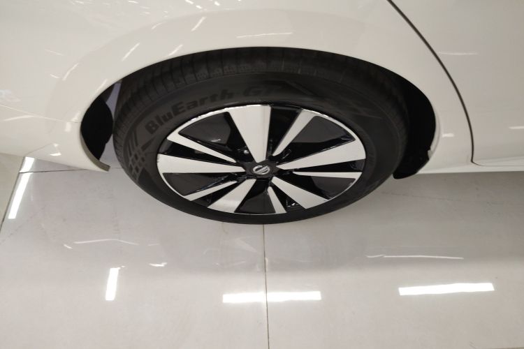 日产 天籁 2021款 2.0L XL 舒适版车身外观6008