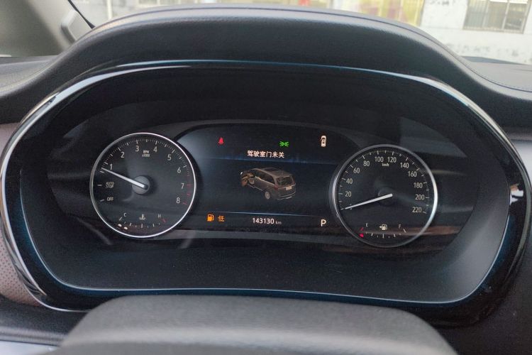 别克GL8 2021款 陆上公务舱 652T 舒适型中控内饰14