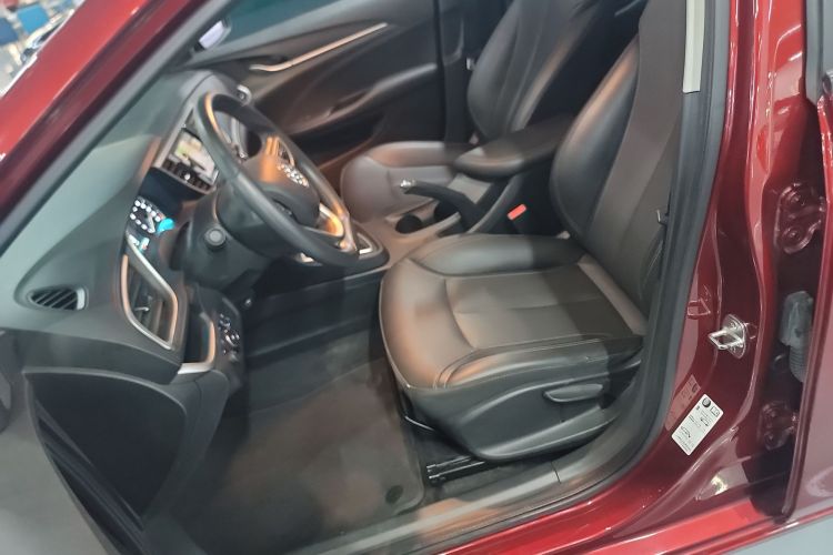 别克 英朗 2021款 改款 1.3T 自动轻混动精英型局部细节19