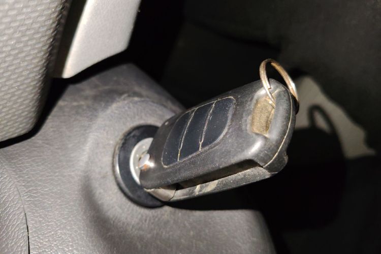 现代 瑞纳 2016款 1.4L 手动智能型GLS中控内饰7001