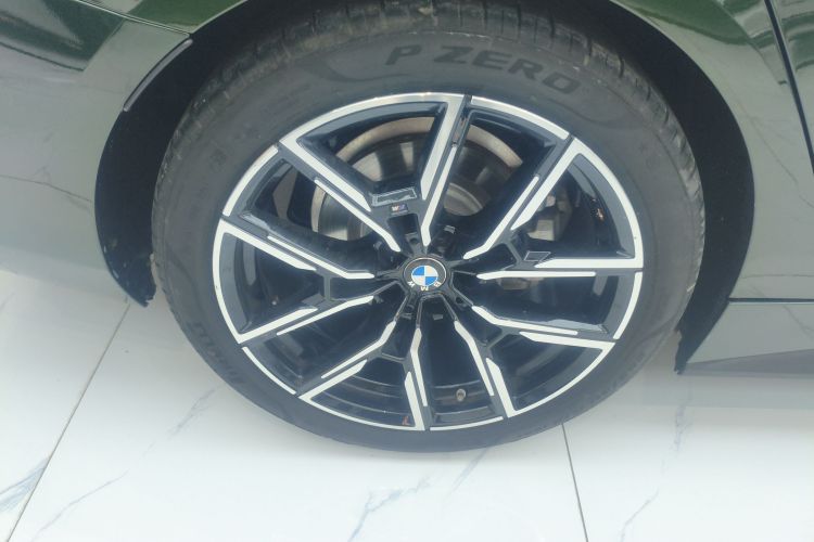 宝马4系 2022款 425i Gran Coupe M运动曜夜套装车身外观6008