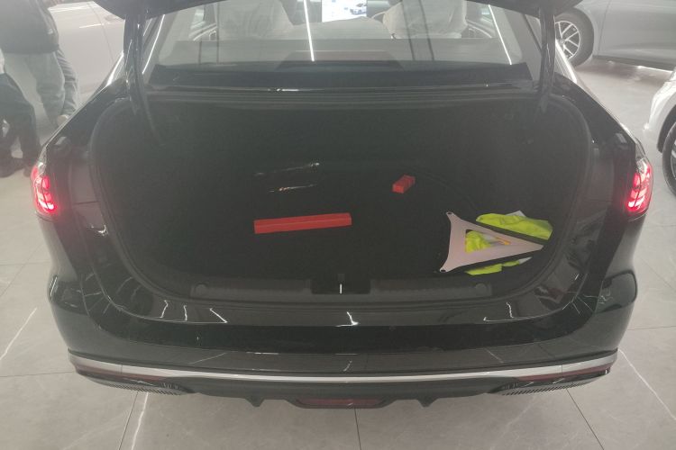 吉利银河 银河星耀6 2026款 60km启航版机舱底盘23