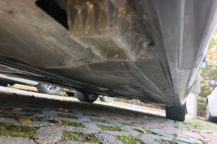 宝马3系 2022款 325Li M运动曜夜套装局部细节9004