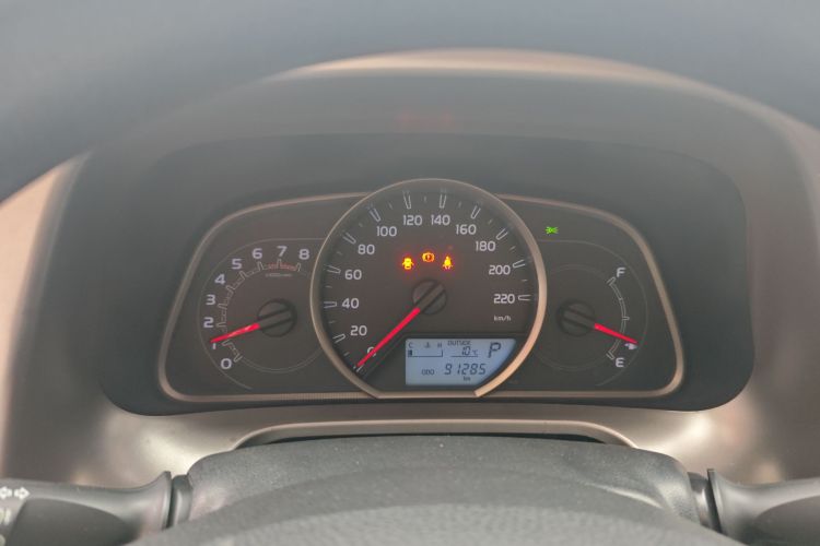 丰田 RAV4荣放 2015款 2.0L CVT两驱风尚版中控内饰14