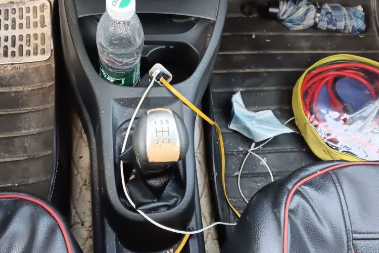 日产 骊威 2013款 1.6XL 手动豪华版中控内饰18