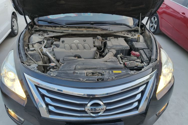 日产 天籁 2013款 2.0L XL舒适版机舱底盘24