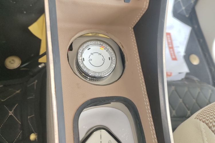 五菱汽车 宏光MINIEV 2024款 第三代 215km 进阶版中控内饰18