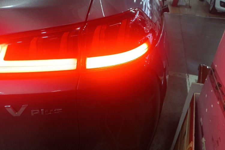 埃安 AION V 2024款 Plus 70 星耀版 磷酸铁锂车身外观9