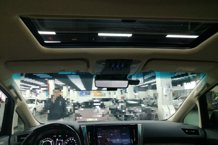 丰田 埃尔法 2021款 双擎 2.5L 尊贵版局部细节22