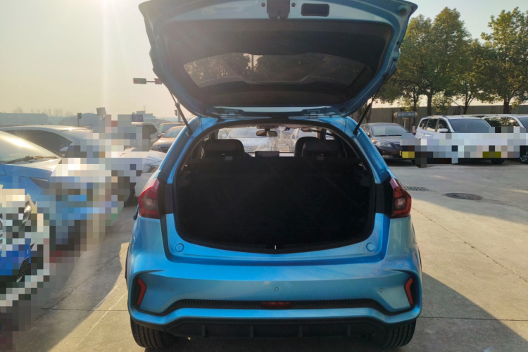 吉利汽车 远景X3 2021款 PRO 1.5L CVT尊贵型机舱底盘23