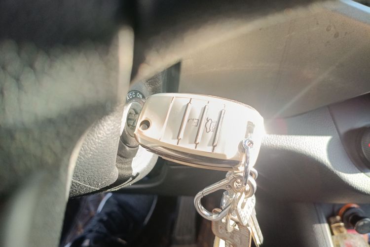 起亚 智跑 2016款 2.0L 自动两驱版GL中控内饰11